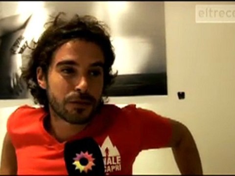 Nicolás Cabré habla de Axel, El irrompible