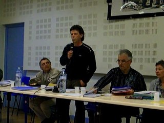 1 Réunion publique Sizun vendredi 06 avril 2012