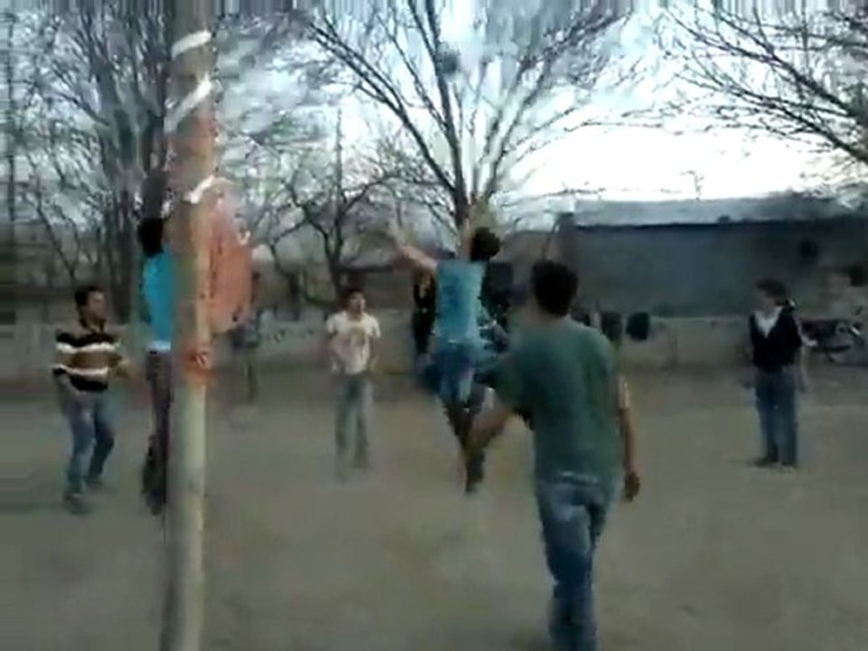 HAKVEYİS KÖYÜ VOLEYBOL 06.04.2012