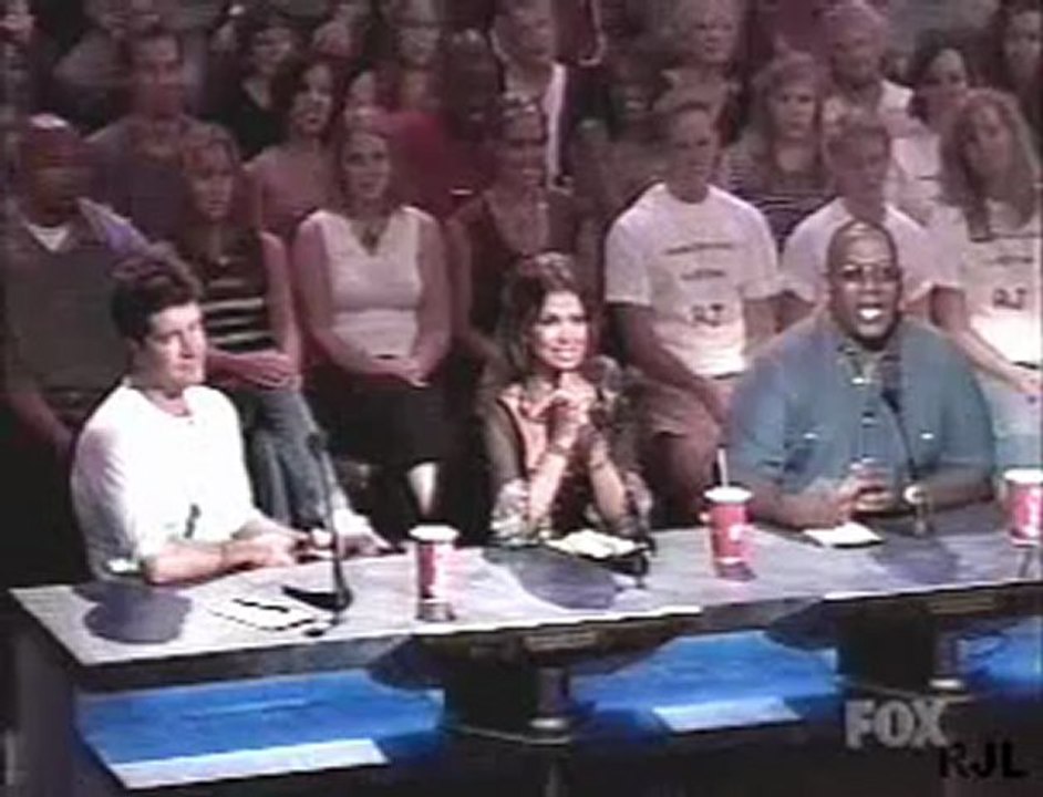 KELLY CLARKSON ON AMERICAN IDOL - NATURAL WOMAN.