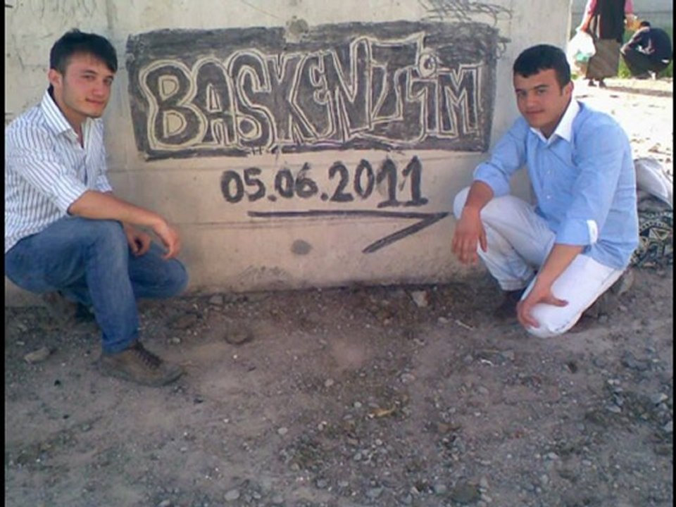 VUR OYNASIN ZİLLERE & BAŞKENTLİ KARDEŞLER [MURAT & RAMÇO]