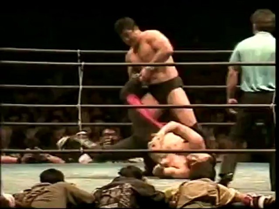 Kazuo Yamazaki vs. Nobuhiko Takada (UWF II 5/4/89)