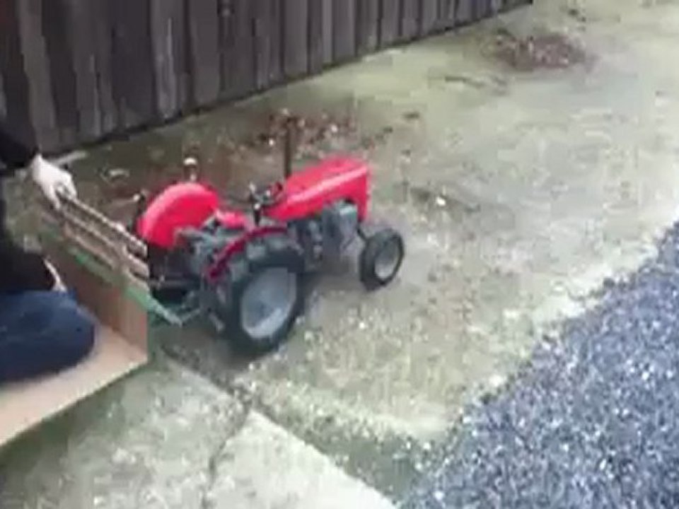 Maket traktör