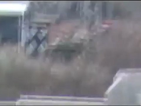 فري برس ريف دمشق وصول دبابات وتعزيزات إضافية إلى مضايا 07 04 2012 ج1