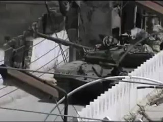 فري برس ريف دمشق حمورية الحواجز والدبابات 7 4 2012 ج2