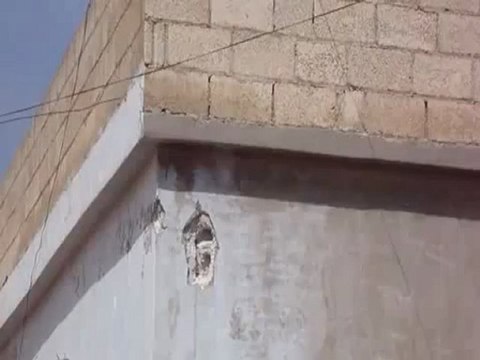 فري برس ريف حماه المحتل اثار قذائف الدبابات و الشيلكا طيبة الإمام 7 4 2012