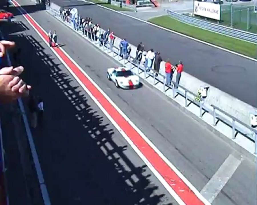 FORD  GT  40
