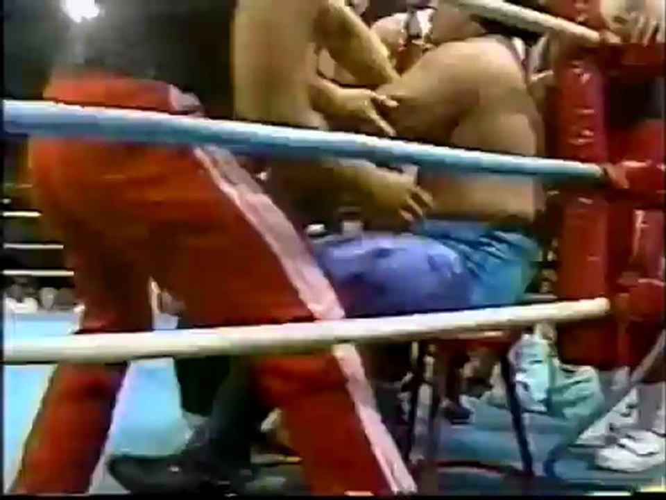 Atsushi Onita vs. Masashi Aoyagi (6/2/89)