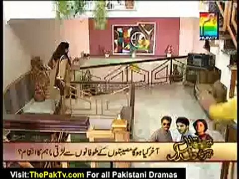 Extras Episode 38 By Hum Tv - Part 2/2