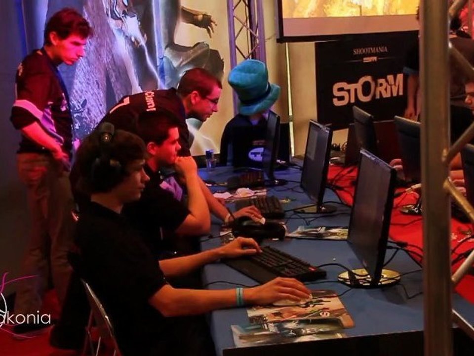 [Drakonia] Interview de Annki et réactions des joueurs du jeu ShootMania- Gamers Assembly 2012