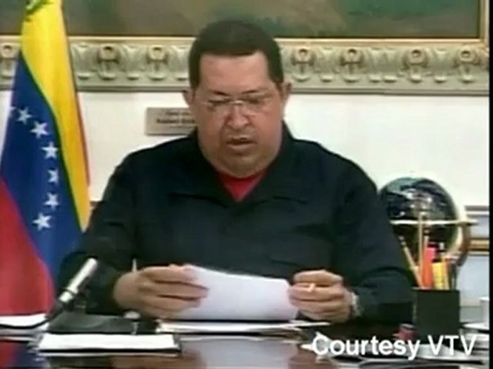 Venezuela's Chavez prepares for cancer treatment