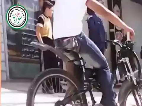 فري برس درعا المحطة فتح المحال التجارية بالقوة وسرقتها 7 4 2012