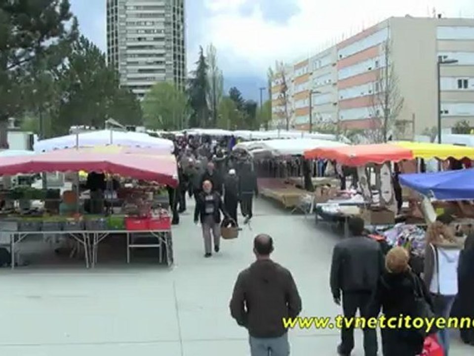 La marche du marché de chambéry le haut