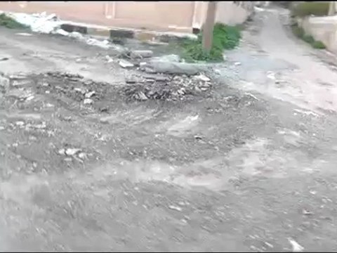 فري برس ادلب حزانو عصابات الاسد تقوم بتدمير الشوارع واعمدة الكهرباء 8 4 2012