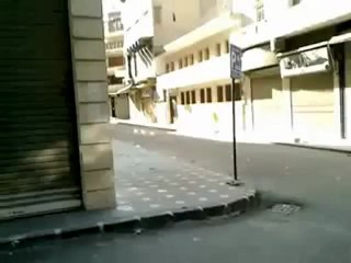 فري برس  حمص احراق وتخريب محلات الدبلان واطلاق النار 8 4 2012