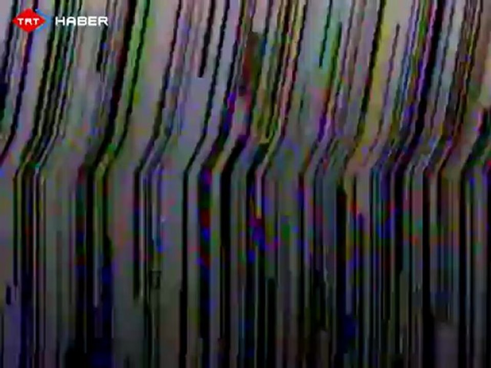 Silah Elinde Parçalandı