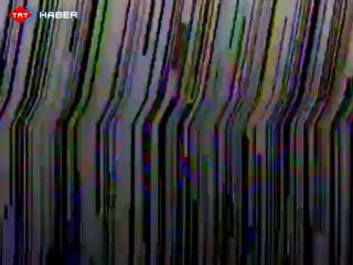 Silah Elinde Parçalandı