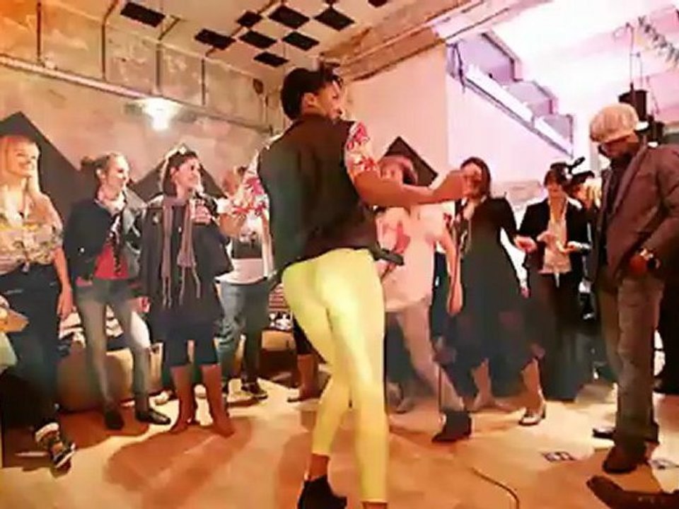 Jara EZO - Dangerous Fighter Live at Pink Flamingo ( Bordeaux)