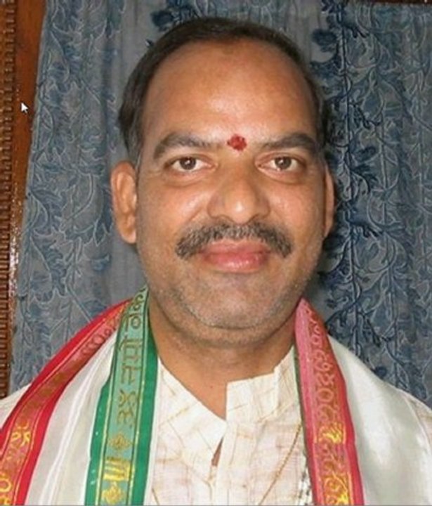 challenge.  i  predicts your past, present, future accurately