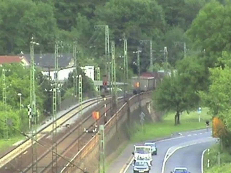 Züge zwischen erpel und linz am rhein, r4c vossloh g2000bb, 4x 185, 152, 110, 2x 143, 2x 425