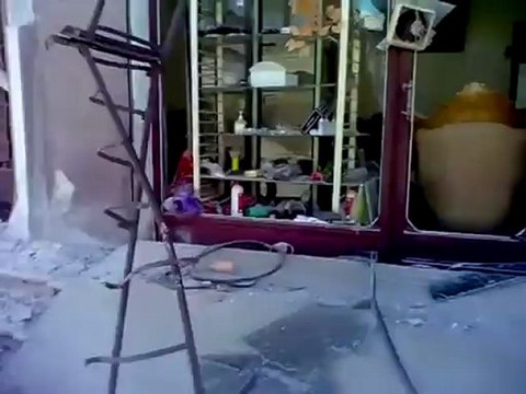 فري برس ادلب خان شيخون احدى المنازل تم قصفها 9 4 2012