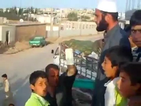 فري برس ادلب معردبسة جمع تبرعات نقدية وعينية وتجهيز قافلة مساعدات لأهالي تفتناز المنكوبة 9 4 2012‬ ‫‬ ج2