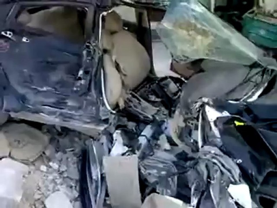 فري برس ادلب أريحا آثار الدمار والتخريب جراء قصف الاحتلال الاسدي 8 4 2012 جـ1