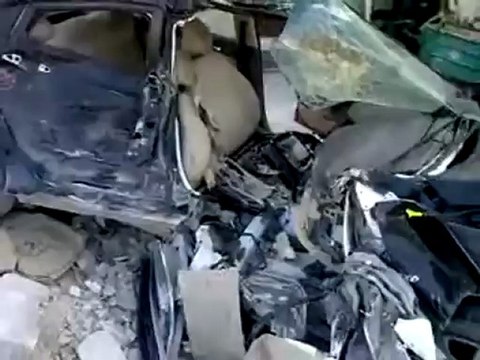 فري برس ادلب أريحا آثار الدمار والتخريب جراء قصف الاحتلال الاسدي 8 4 2012 جـ1