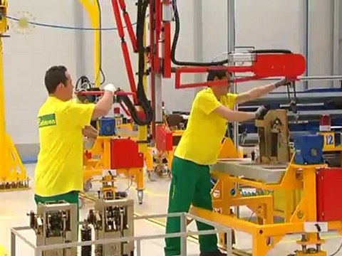 Cumhurbaşkanı Gül, Kocaeli’nde Elimsan Fabrikası'nda incelemelerde bulundu.