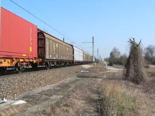 Une BR-186-322-4 rouge sur le train OPEL à Gevrey
