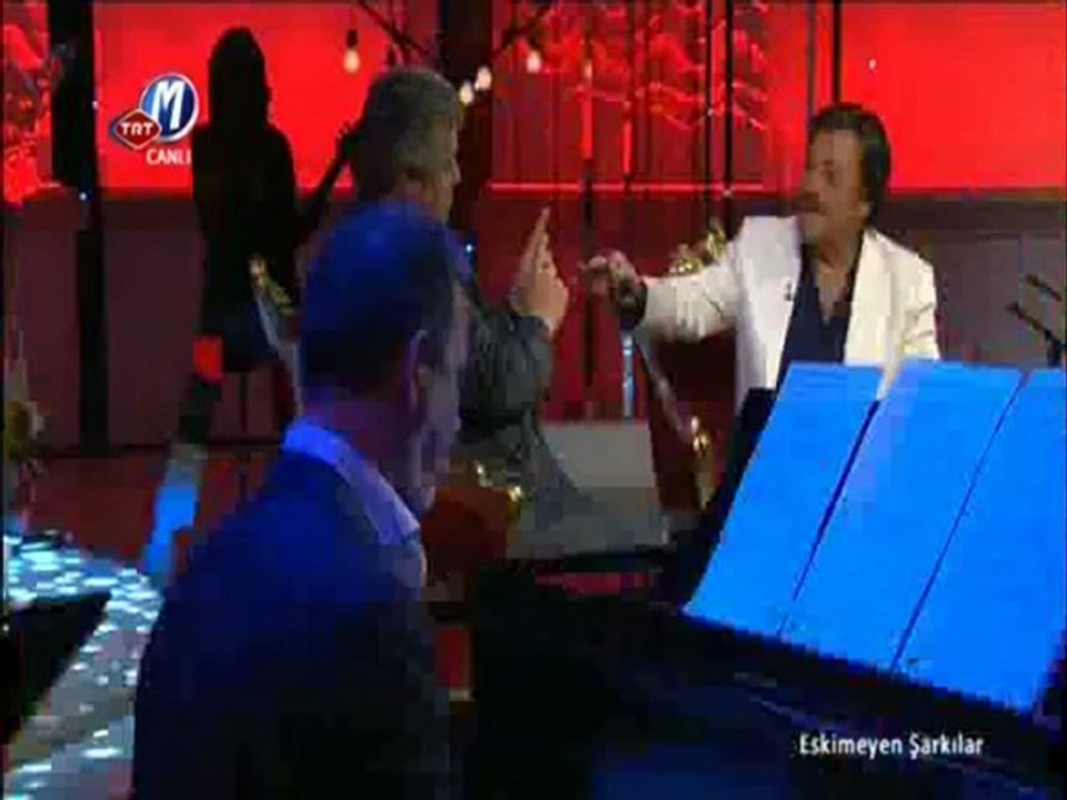 Cengiz Kurtoğlu ( Trt Müzik Eskimeyen Şarkılar Bölüm - 05)