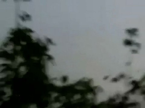 فري برس حماة المحتلة كفرزيتا قصف المدينة بالمروحيات 09 04 2012