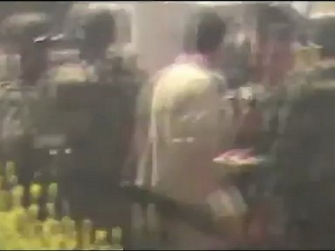 فري برس حماه المحتلة الشبيحة يستعدون لمداهمة حي البياض و مجرى الزيادة 9 4 2012 ج2