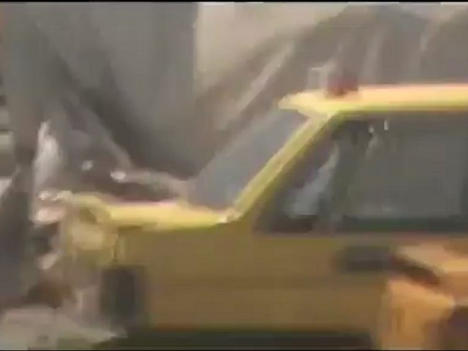 فري برس حماه المحتلة الشبيحة يستعدون لمداهمة حي البياض و مجرى الزيادة 9 4 2012 ج1