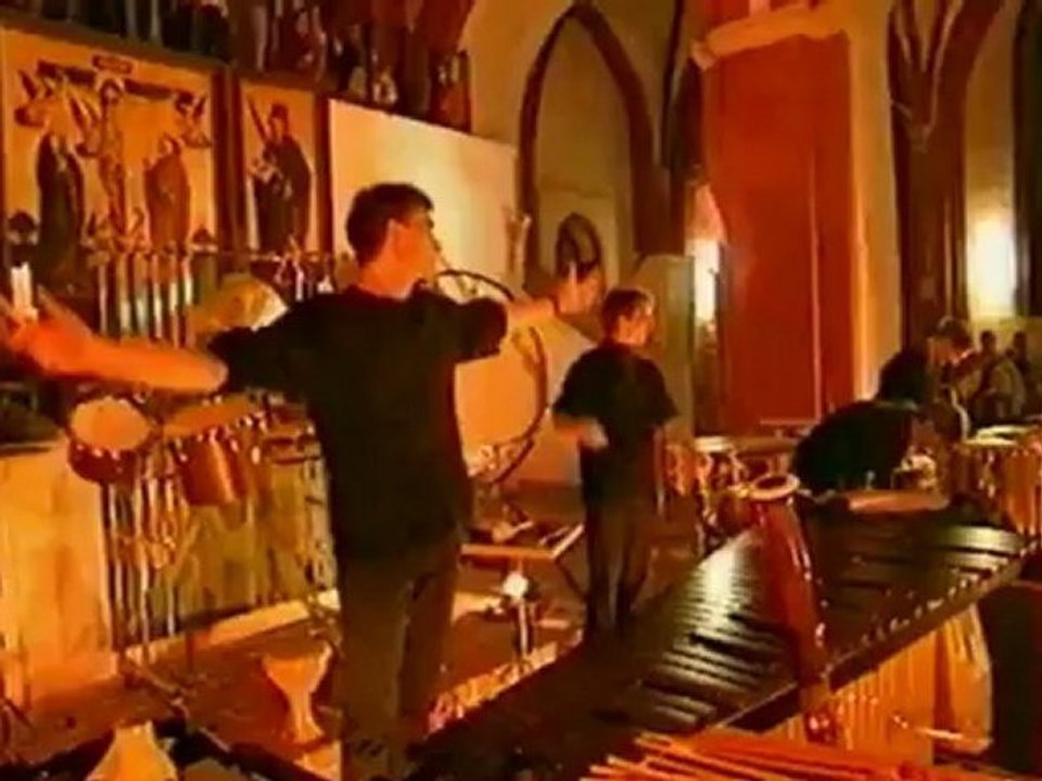 Jacaranda - music f. alpenhorn, didgeridoo, saxophone and percussion