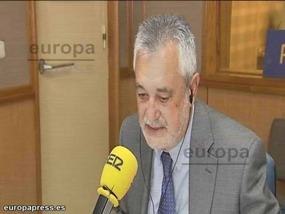 Griñán ve "alternativas" en los últimos recortes