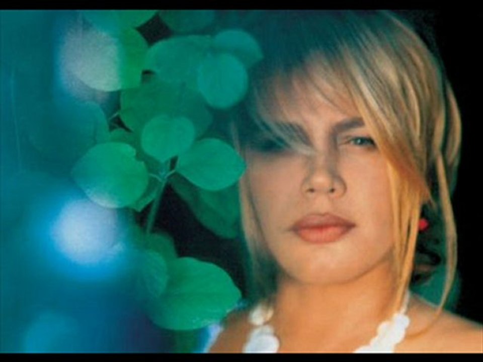 Silemezler Gönlümden Ne aşkını Ne seni - SEZEN AKSU (TSM)