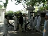 طالبان باكستان تضع شروطا لإطلاق الجنود المختطفين