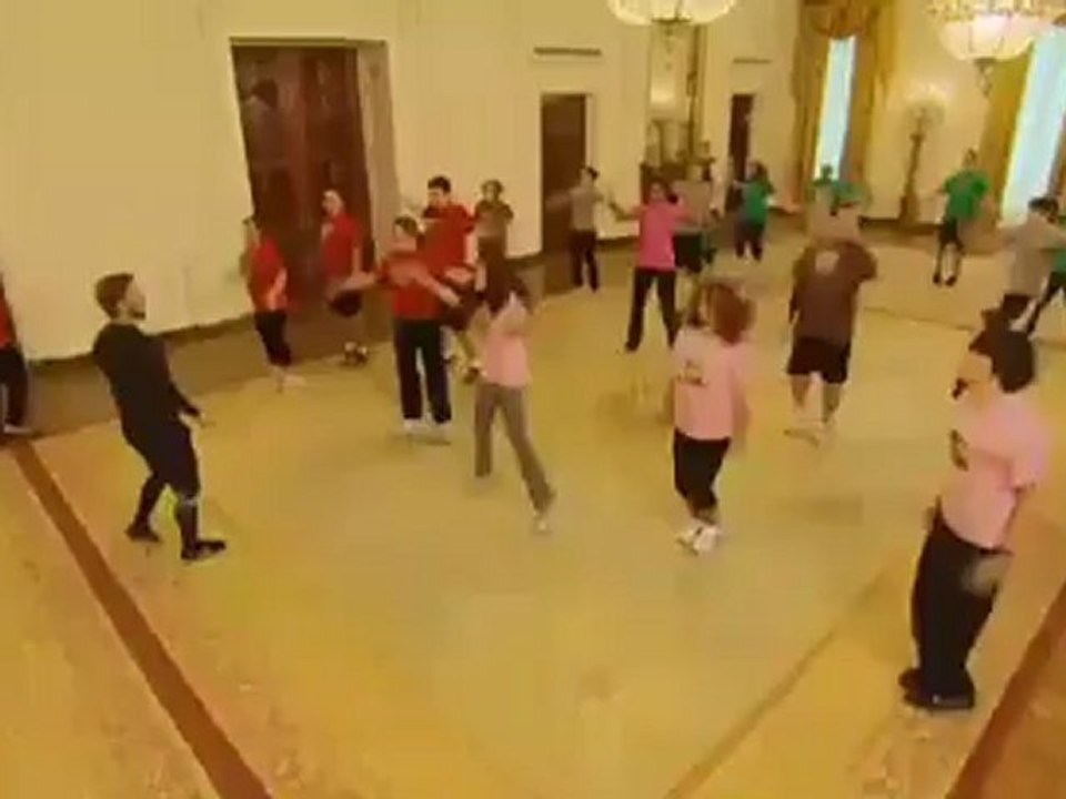 Amanda Bynes Refused Service After DUI