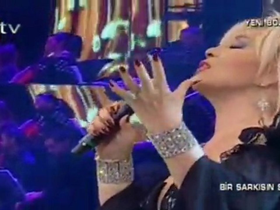 Emel Sayın (TOPRAK ÇAĞIRMADAN GEL)