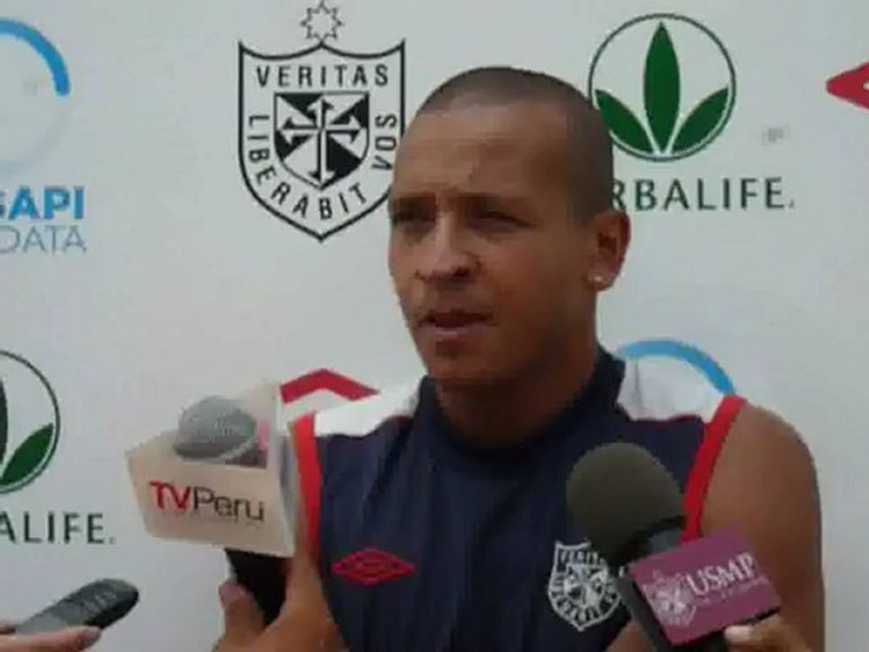 Carlos Álvarez:"Vengo a aportar, en todo el frente de ataque".
