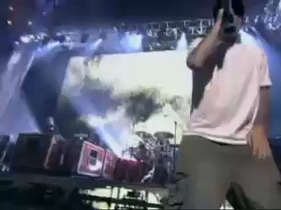 Limp Bizkit Plays Sanitarium