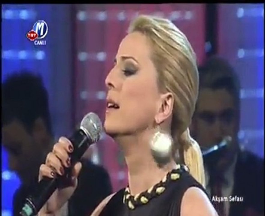 Ayşen Birgör ~ Unuturum Diye Yorma Kendini