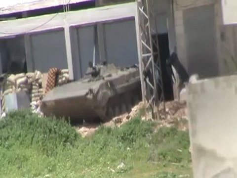 فري برس حمص تلبيسة حاجز الشموطي جنوبي المدينة 10 4 2012