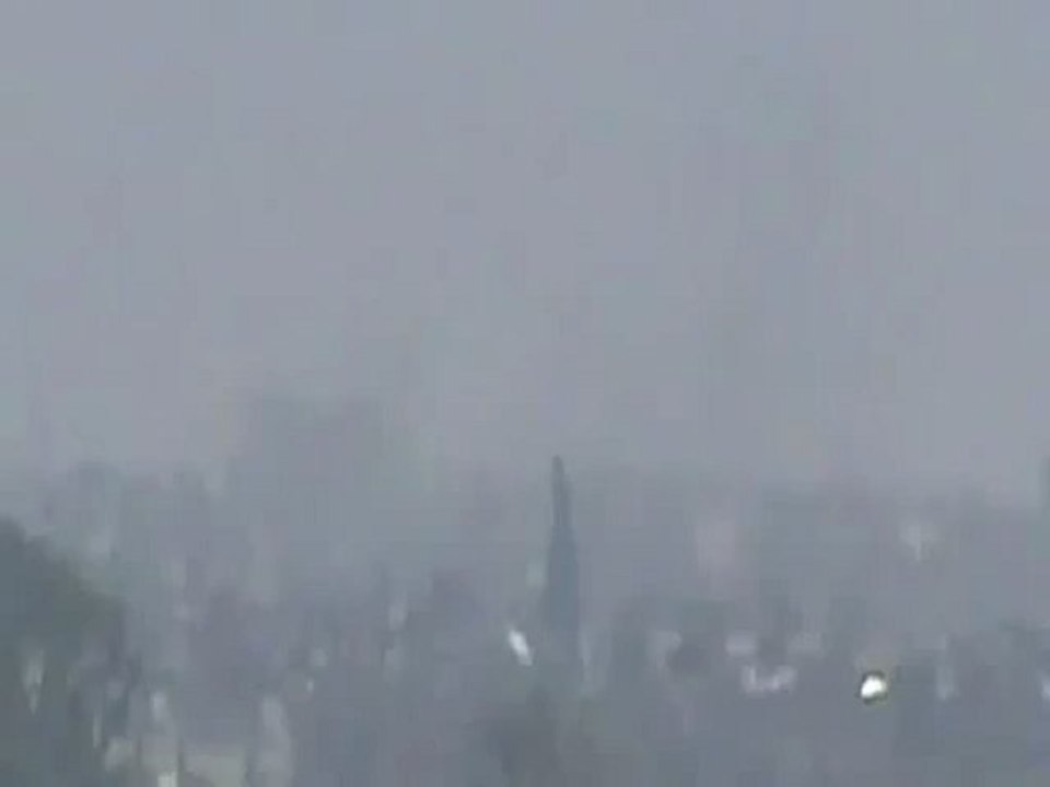 فري برس حمص قصف عنيف على كافة احياء حمص 10 4 2012 ج7