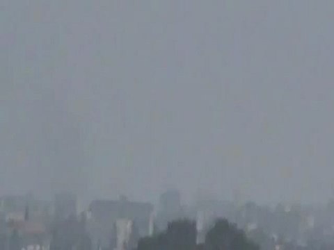 فري برس حمص قصف عنيف على كافة احياء حمص 10 4 2012 ج1