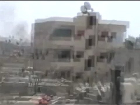 فري برس حمص البياضة قذائف تنهال بشكل غير طبيعي على الحي 10 4 2012