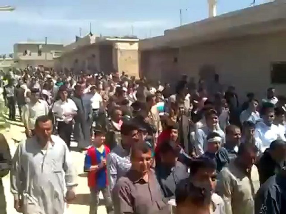 فري برس حماة المحتلة كرناز نصرة للطامنة و كفرزيتا 10 4 2012