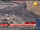 قوات الجيش تحاول إخلاء الميدان من المتظاهرين