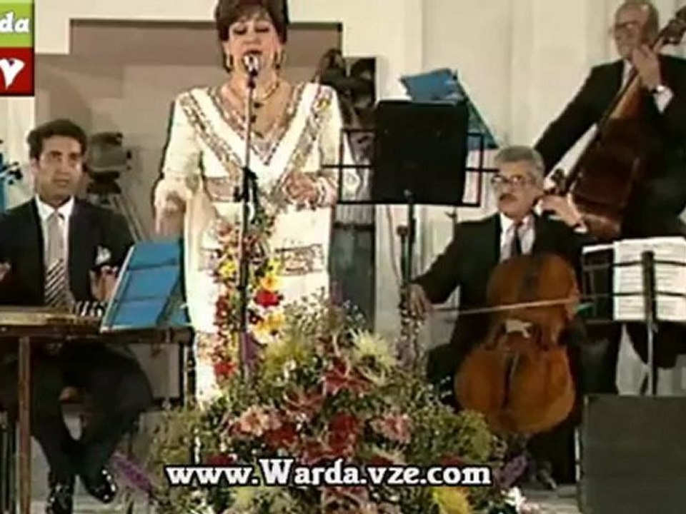 وردة - خليك هـــــــنا :: حفل قطــر 1994